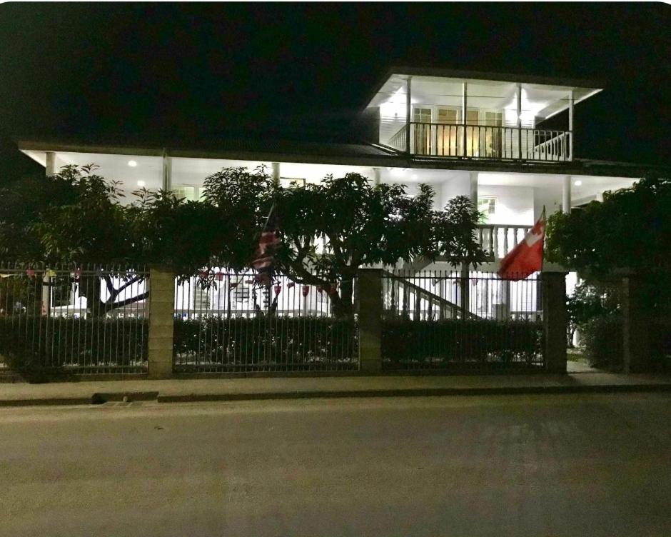The Lighthouse Studio Appartments Nukualofa Exterior foto